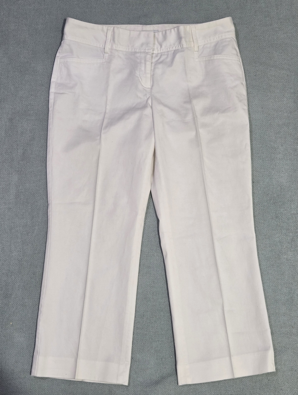 Express Design Studio Capri Pants Women, Size 4